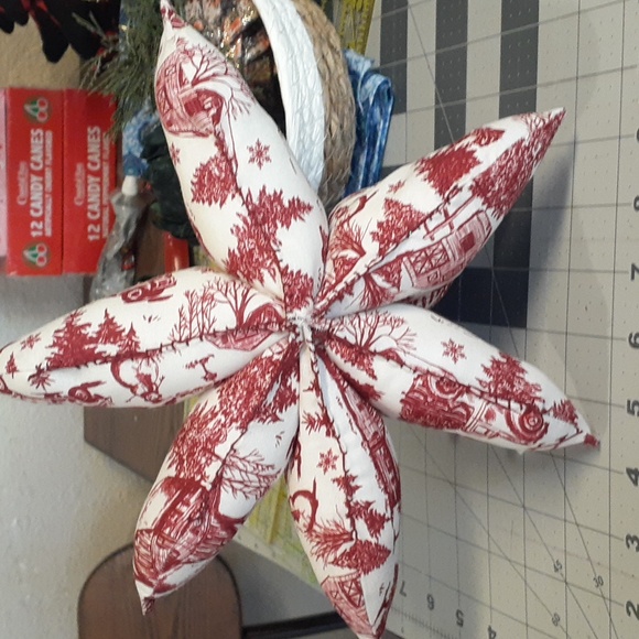 Stuffed Christmas Decor. Approximately 10"x10". - Picture 2 of 3